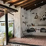 بيت للعطل Casa Rustica Frente Al Teide Rustic House Facing Mount Teide El Tanque