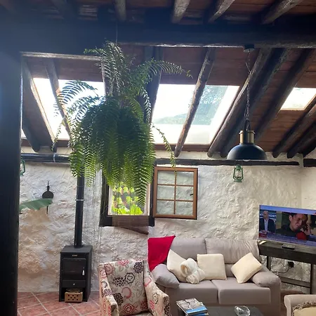 بيت للعطل Casa Rustica Frente Al Teide Rustic House Facing Mount Teide El Tanque